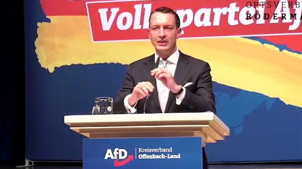 "L'amour toujours": Wie ein harmloser Partysong zum Erkennungszeichen der Rechten wurde