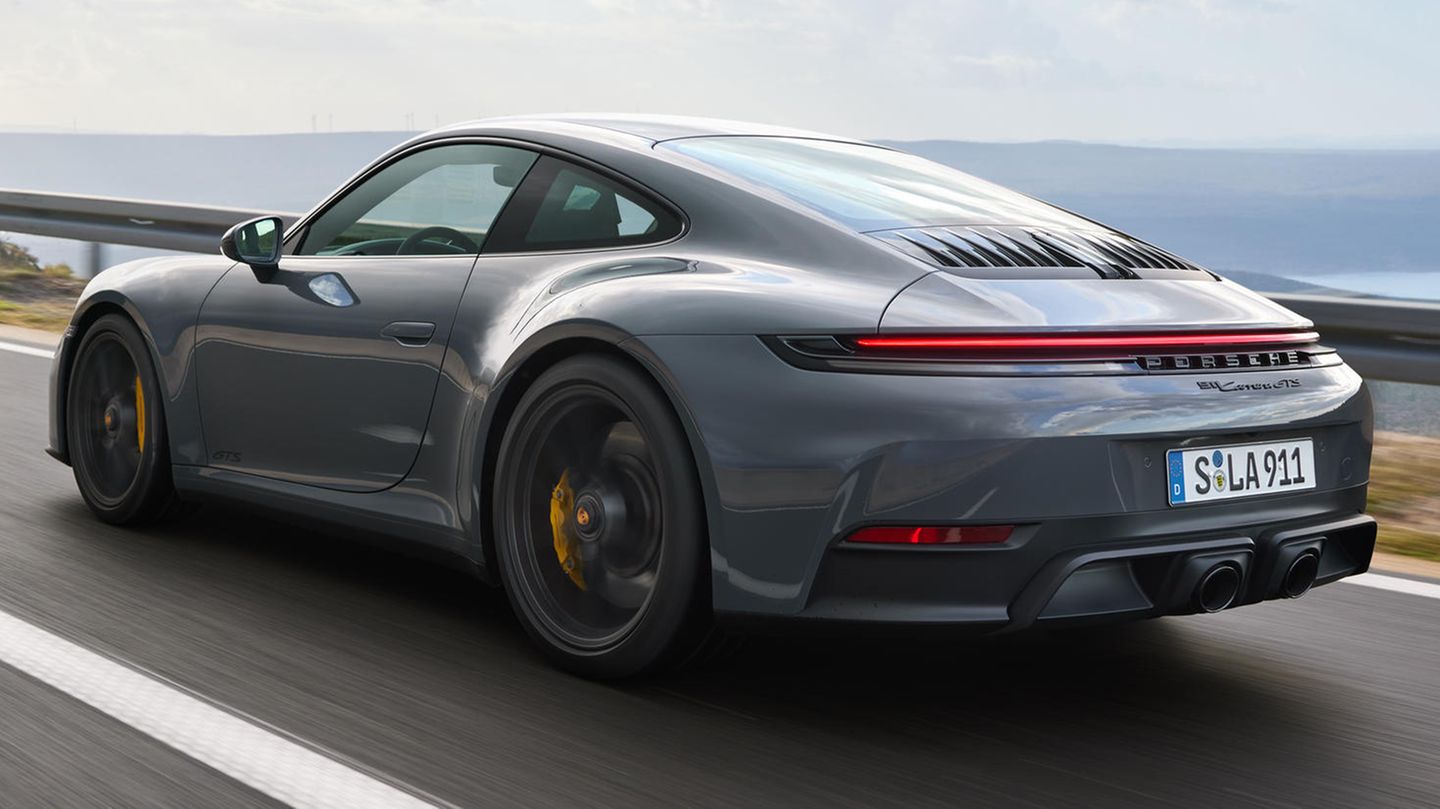 Porsche 911 T-Hybrid