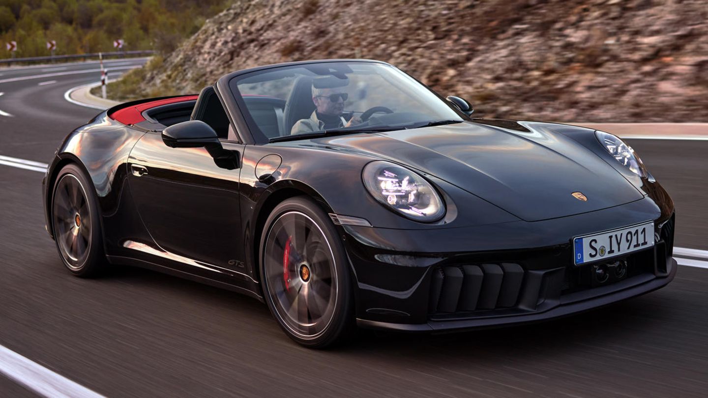 The new Porsche 911: Electric for the first time – but only a little ...