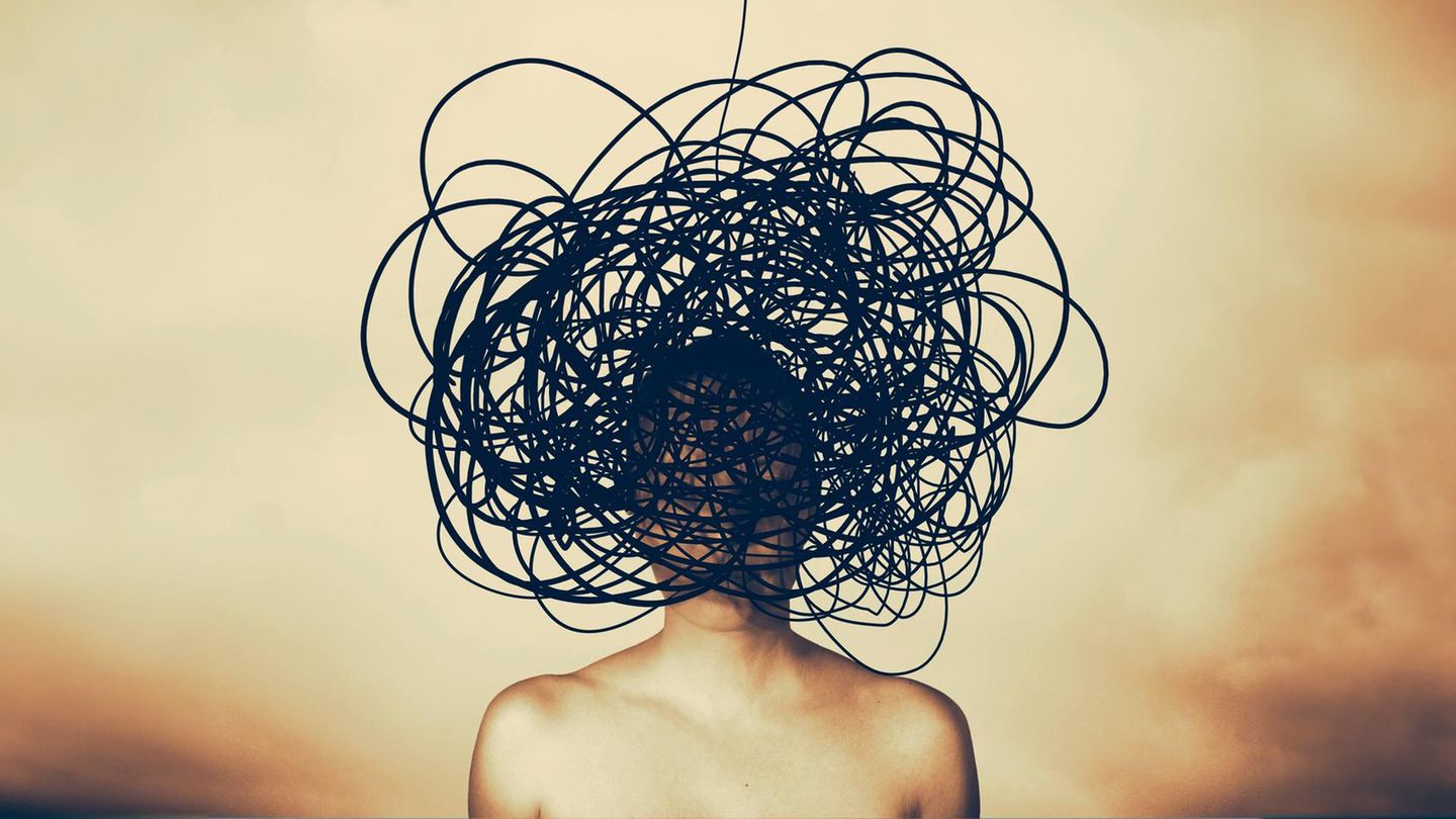 Eine Illustration mit wilden Kabeln über einem Kopf