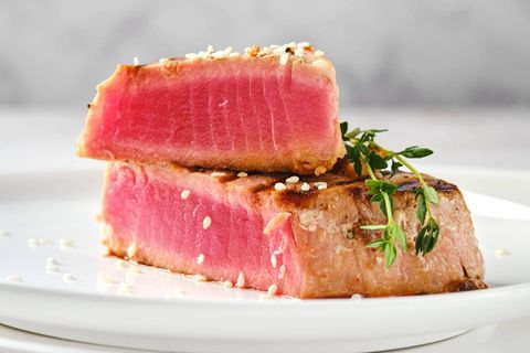 Besonders Thunfisch sei mit Quecksilber belastet, warnt das Bundesinstitut für Risikobewertung.
