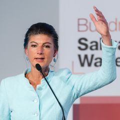 Die Bundesvorsitzende des BSW, Sahra Wagenknecht, auf dem Listenparteitag in am Samstag in Erfurt.