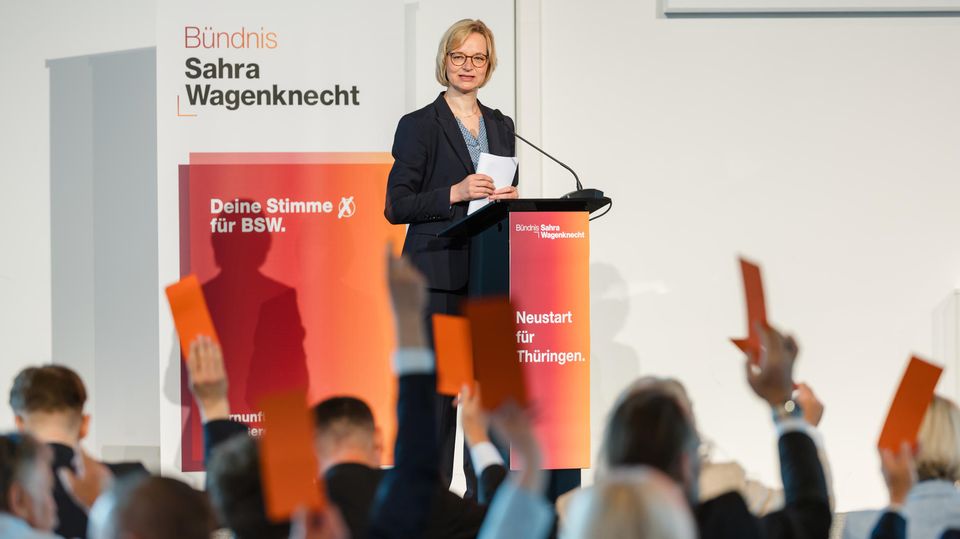 Die Thüringer BSW-Spitzenkandidatin Katja Wolf in Erfurt. Sie bleibt bis Ende Juni Bürgermeisterin von Eisenach.
