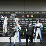 Sektdusche für die Sieger: Scherer Sport PHK Audi R8 LMS GT3 mit den Fahrern Frank Sippler, Christopher Mies, Ricardo Feller und Dennis Marschall