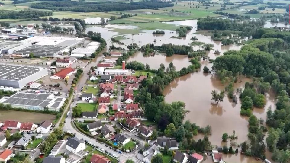 Dammbrüche, Evakuierungen und neue Gewitter: Hochwasserlage spitzt sich weiter zu