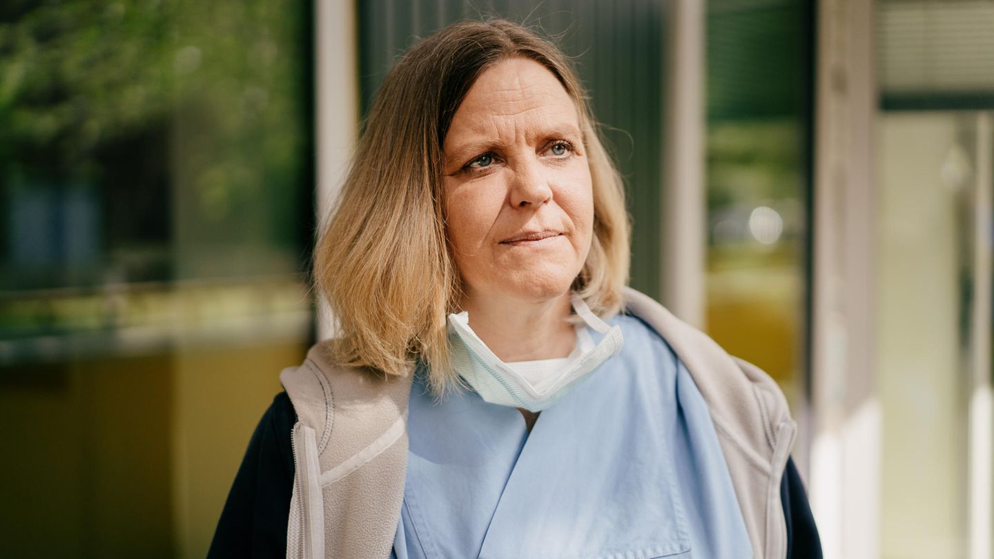 Pflegerin Maren Bohlmann auf der Station 67