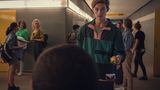 ... der Netflix-Serie "How to sell drugs online (fast)", wo er eine Nebenrolle hatte. Aber auch in der preisgekrönten Serie "Club der roten Bänder" war er zu sehen. Neben der Schauspielerei studiert der 25-Jährige übrigens Medizin in Köln.