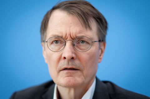Karl Lauterbach: Die Union fordert einen Krisengipfel zur Kindermedizin.