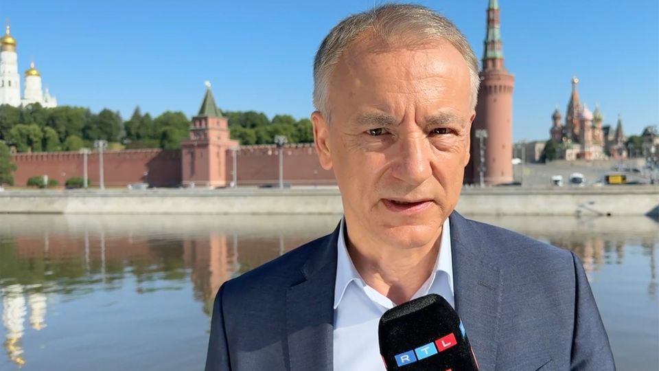 Munz aus Moskau: Selenskyj wirbt für Friedensgipfel: "Russland versucht möglichst viele Staaten davon abzuhalten"