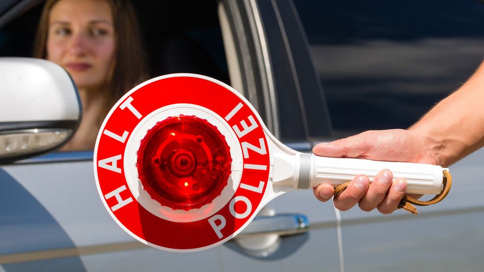 Polizeikontrolle: Auf diese Fangfrage müssen Sie nicht antworten