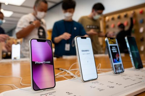 iPhones in einem Apple Store