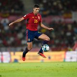 Rodri, Spanien, Manchester City, 27 Jahre alt, hat die Sechserposition unter Pep Guardiola auf das nächste Level gehoben