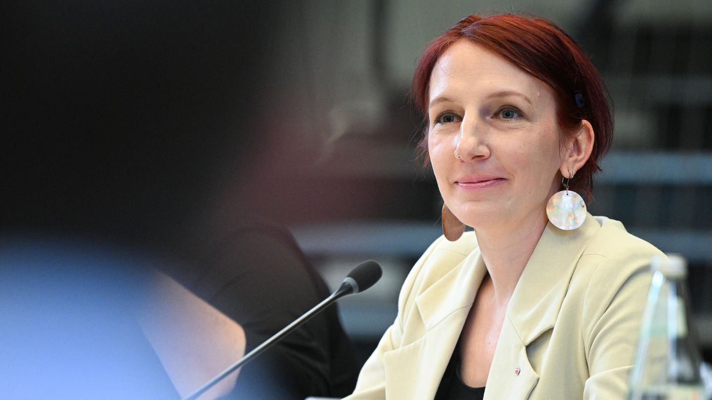 TU Berlin: Geraldine Rauch lehnt Rücktritt ab – vorbei ist der Fall noch nicht Geraldine Rauch, Präsidentin der TU Berlin, im Akademischen Senat