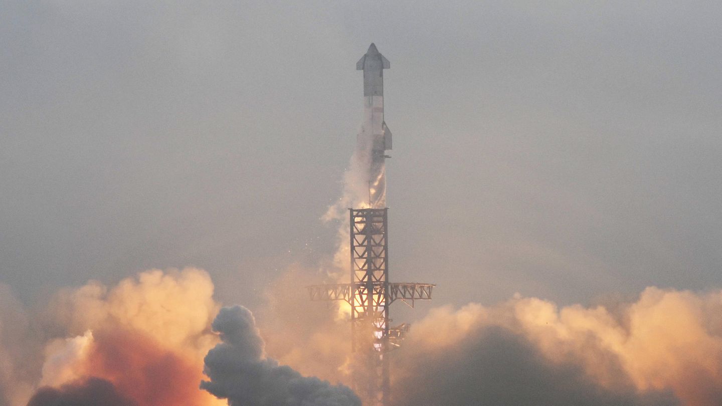 SpaceX's Mega-Rakete Starship startet zu ihrem dritten Testflug von der Starbase in Boca Chica