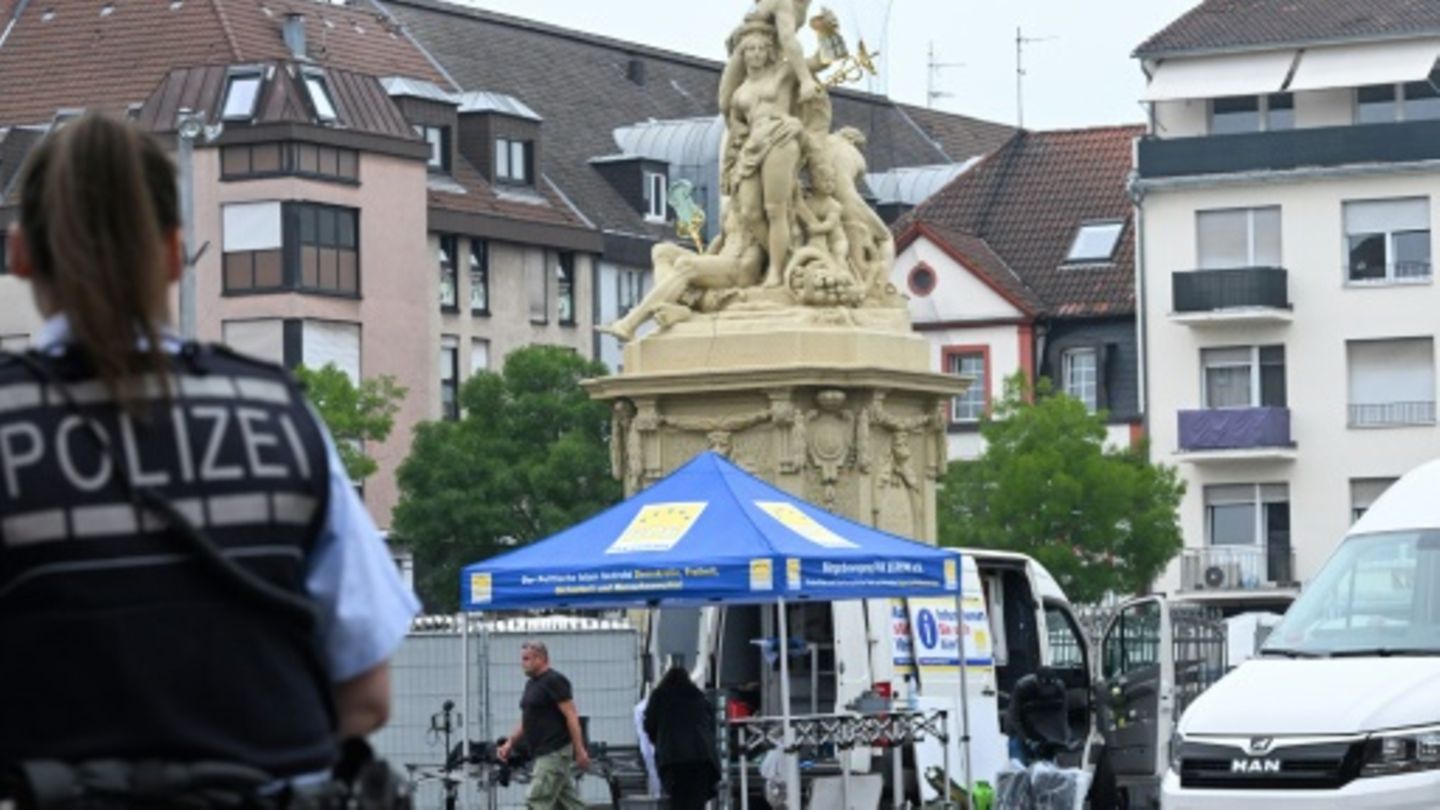 Marktplatz von Mannheim nach dem Angriff