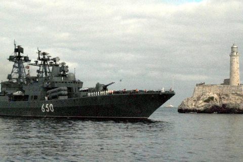 Kuba: Der russische Zerstörer "Admiral Chabanenko" läuft in die Bucht von Havanna ein
