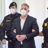 Julian Hessenthaler, 43, ist der Urheber des "Ibiza-Videos", über das der frühere Vizekanzler heinz Christian Strache stürzte – und damit die Koalition mit der ÖVP des Sebastian Kurz. Der Zeuge im Wiener Theater-Prozess wurde im Nachgang der Ibiza-Affäre in einem rechtsstaatlich fragwürdigen Verfahren zu einer langen Gefängnisstrafe verurteilt