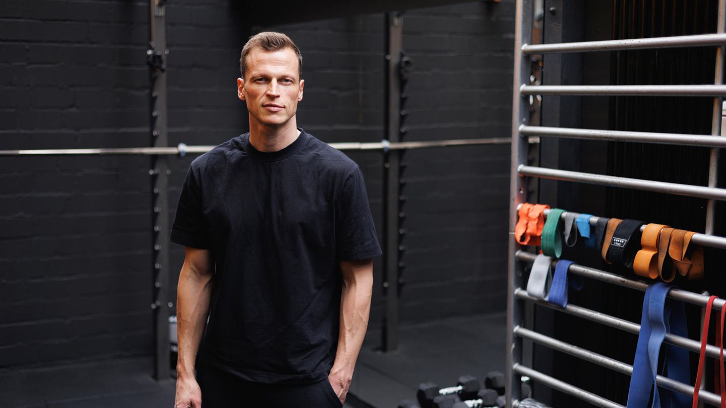 Lars Burmeister in seinem Fitnessstudio in Hamburg