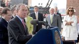 Am 8. Juni 2009 eröffnet schließlich New Yorks Bürgermeister Michael Bloomberg den ersten Teil des High Line Parks