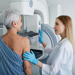 Hier finden Sie ausgezeichnete Kliniken im Bereich Brustkrebs. 