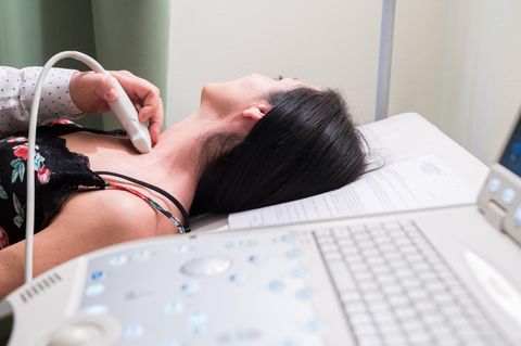 stern-Klinikliste 2024/2025 : Hier finden Sie ausgezeichnete Kliniken im Bereich Schilddrüsen-Operationen. Hier finden Sie ausgezeichnete Kliniken im Bereich Schilddrüsen-Operationen.