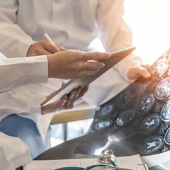 Hier finden Sie ausgezeichnete Kliniken im Bereich Schlaganfall. 