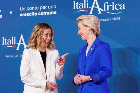 Italiens Ministerpräsidentin Giorgia Meloni und Kommissionpräsidentin Ursula von der Leyen