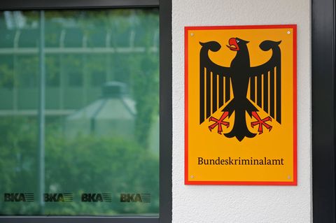 Schild des Bundeskriminalamtes (BKA)
