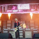 Schon heute sind Green Day lebende Legenden. Auch wenn die Band seit mittlerweile fast 40 Jahren auf der Bühne steht, scheint sie keinen Tag gealtert zu sein. Das zeigte sie auch bei ihrem Auftritt bei Rock im Park.