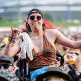 "Wanda" scheint genau den Geschmack dieser Zuschauerin bei Rock am Ring zu treffen