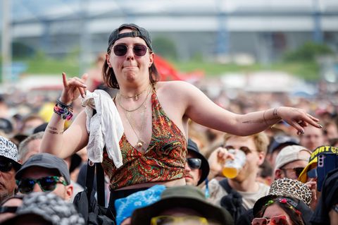 "Wanda" scheint genau den Geschmack dieser Zuschauerin bei Rock am Ring zu treffen