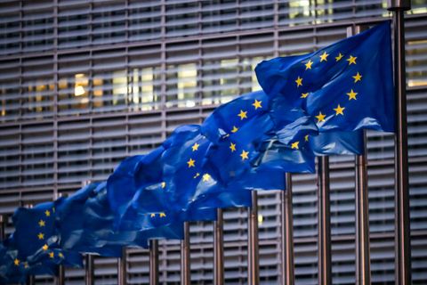 Europawahl: Europaflaggen wehen vor dem Sitz der EU-Kommission