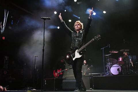 Green-Day-Sänger Billy Joe Armstrong feiert sich, die Fans und das Jubiläum seiner berühmtesten Alben