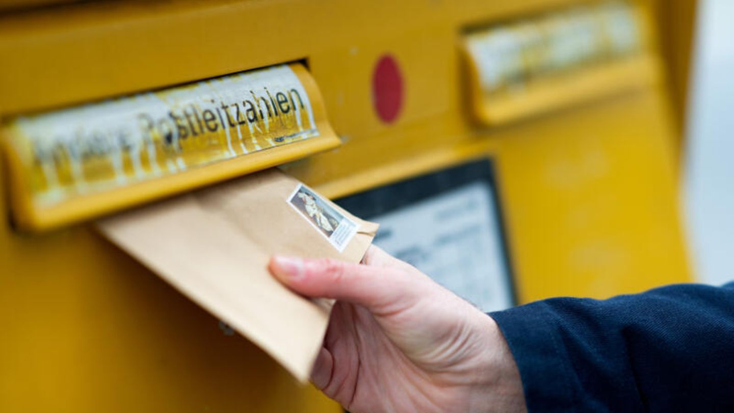 Postal law: Post should be given more time for delivery