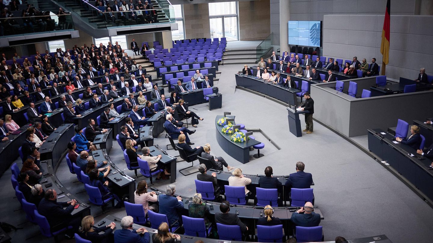 Volodymyr Selenskyj’s speech in the Bundestag: AFD and BSW MPs skip appearance