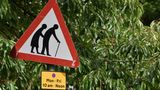 Verkehrsschild Schild Rentner