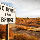 Verkehrsschild Schild Nicht ins Wasser