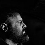 Porträt von Javads Gesicht, von der rechten Seite fotografiert