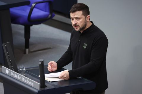 Staatsbesuch in Berlin: Selenskyjs Rede im Bundestag in voller Länge: "Wir wollen der Diplomatie eine Chance geben"