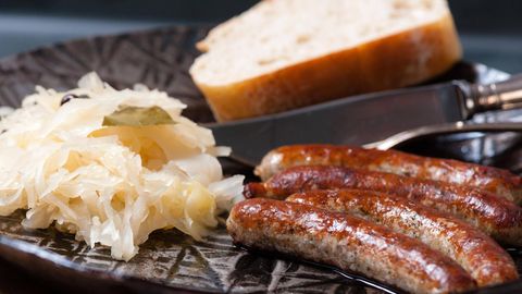 Die traditionelle Beilage zu Nürnberger Rostbratwürsten: Sauerkraut.