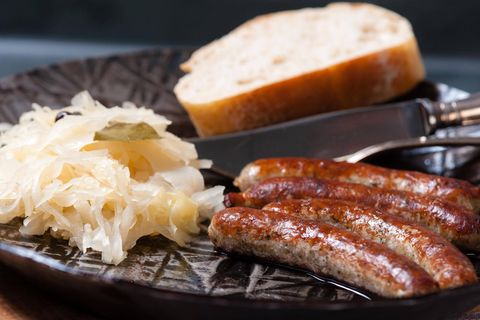 Die traditionelle Beilage zu Nürnberger Rostbratwürsten: Sauerkraut.