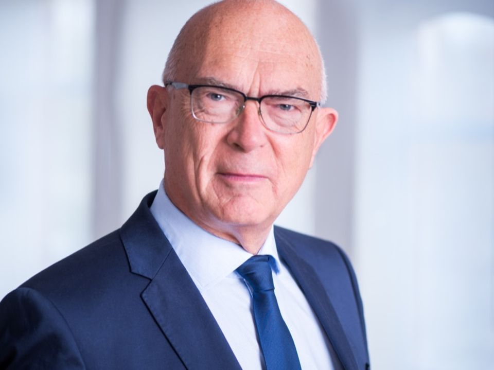 Rainer Heimler ist Rechtsanwalt in Fürth. Außerdem ist Gründungsmitglied des Schutzverband Nürnberger Bratwürste und ist seit 2014 dessen 1. Vorsitzender.