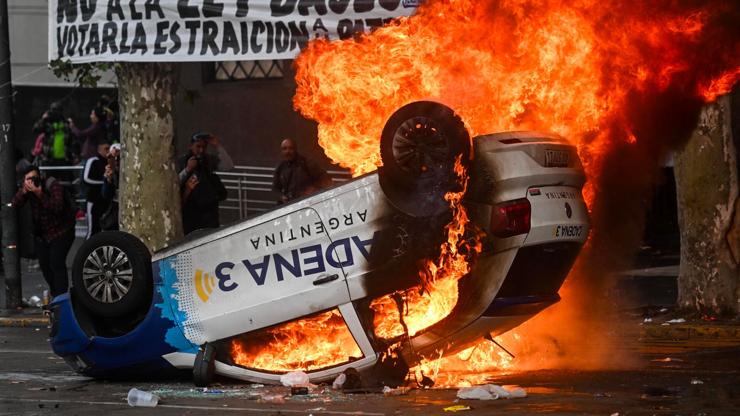 Argentina: Javier Milei declares war on his own people