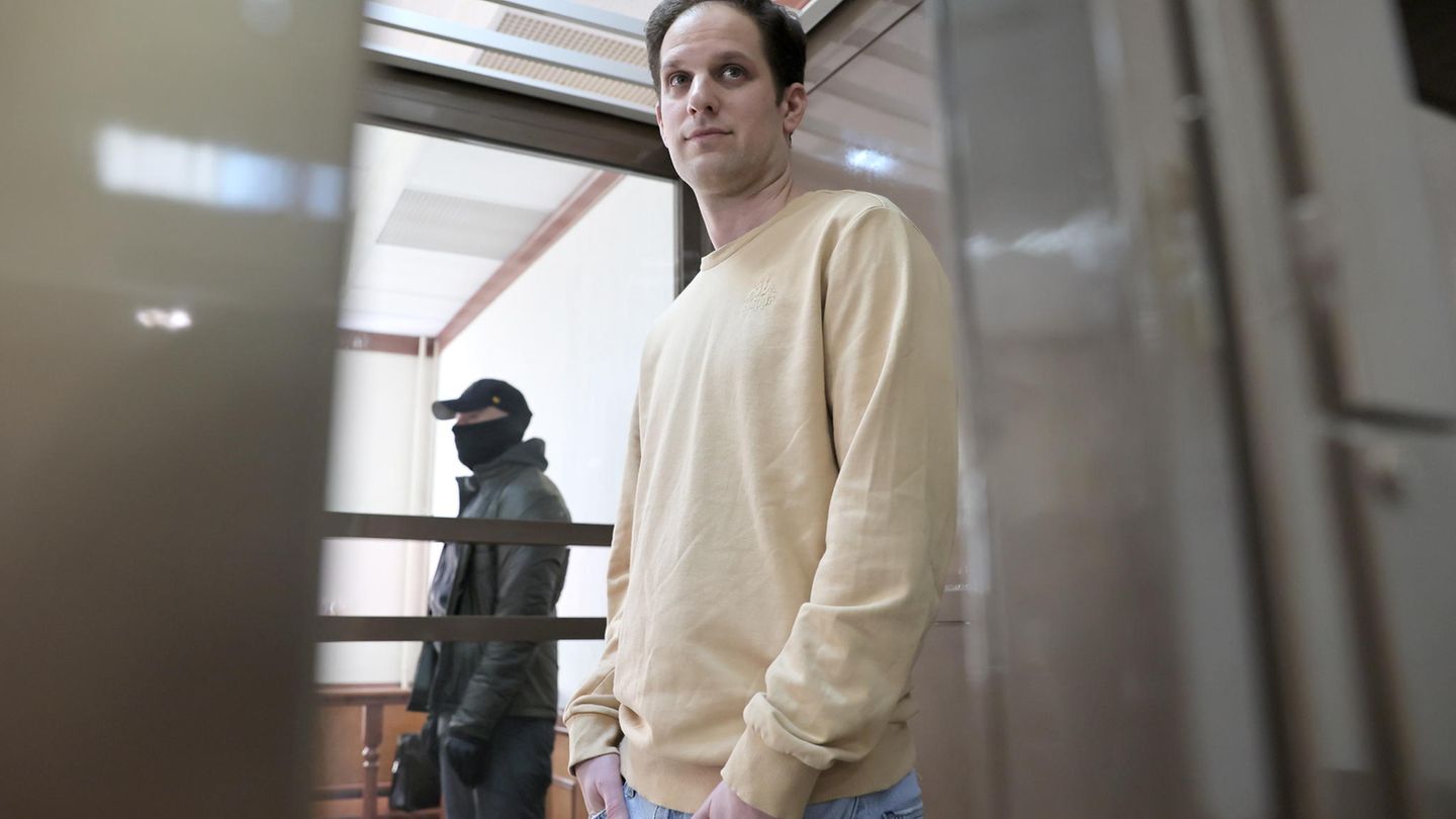 Evan Gershkovich: Russia charges US journalists