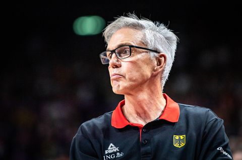 Gordon Herbert bei einem Spiel der deutschen Basketball-Nationalmannschaft