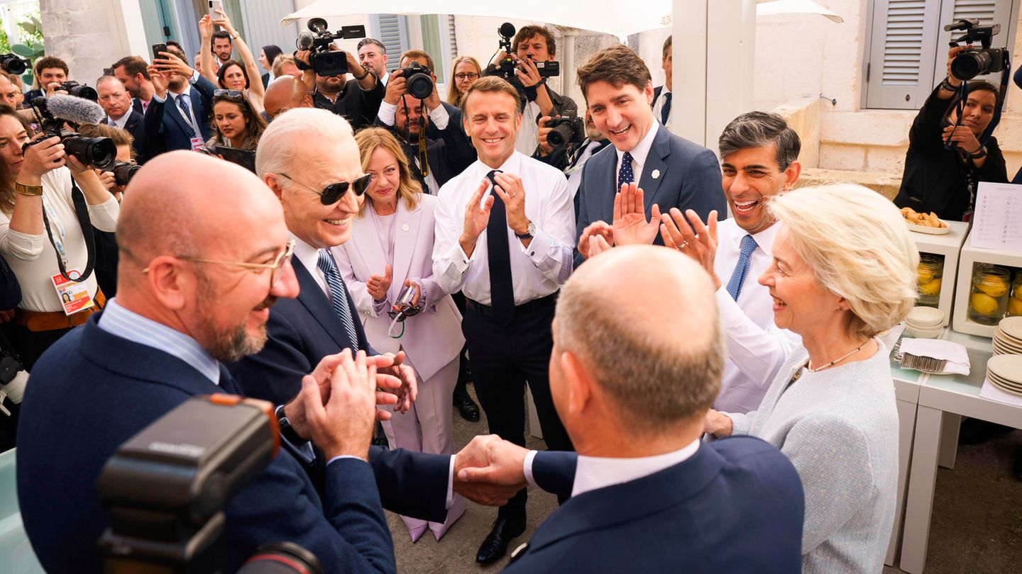 Olaf Scholz celebrates his birthday at the G7 summit – Biden sings for him