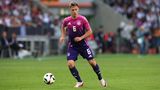 Ähnlich wie Mittelstedt erging es Kimmich. Wurde gleich zu Anfang von Robertson gelegt, als wär's ein Judokampf. Nahm Rache, indem er das 1:0 für Wirtz auflegte. Der ehemalige Sechser gab eine Art Spielmacher auf der rechten Seite und war immer präsent, sehr starkes Spiel.   