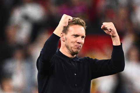 Bundestrainer Julian Nagelsmann jubelt nach dem Auftaktspiel der Fußball-EM