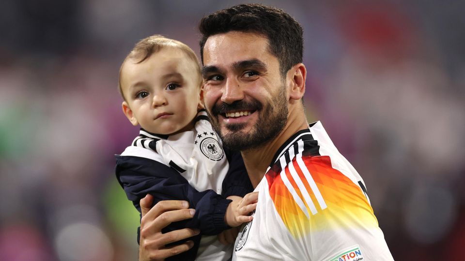 EM 2024: Captain İlkay Gündoğan and his son Kais EM 2024: Captain İlkay Gündoğan and his son Kais