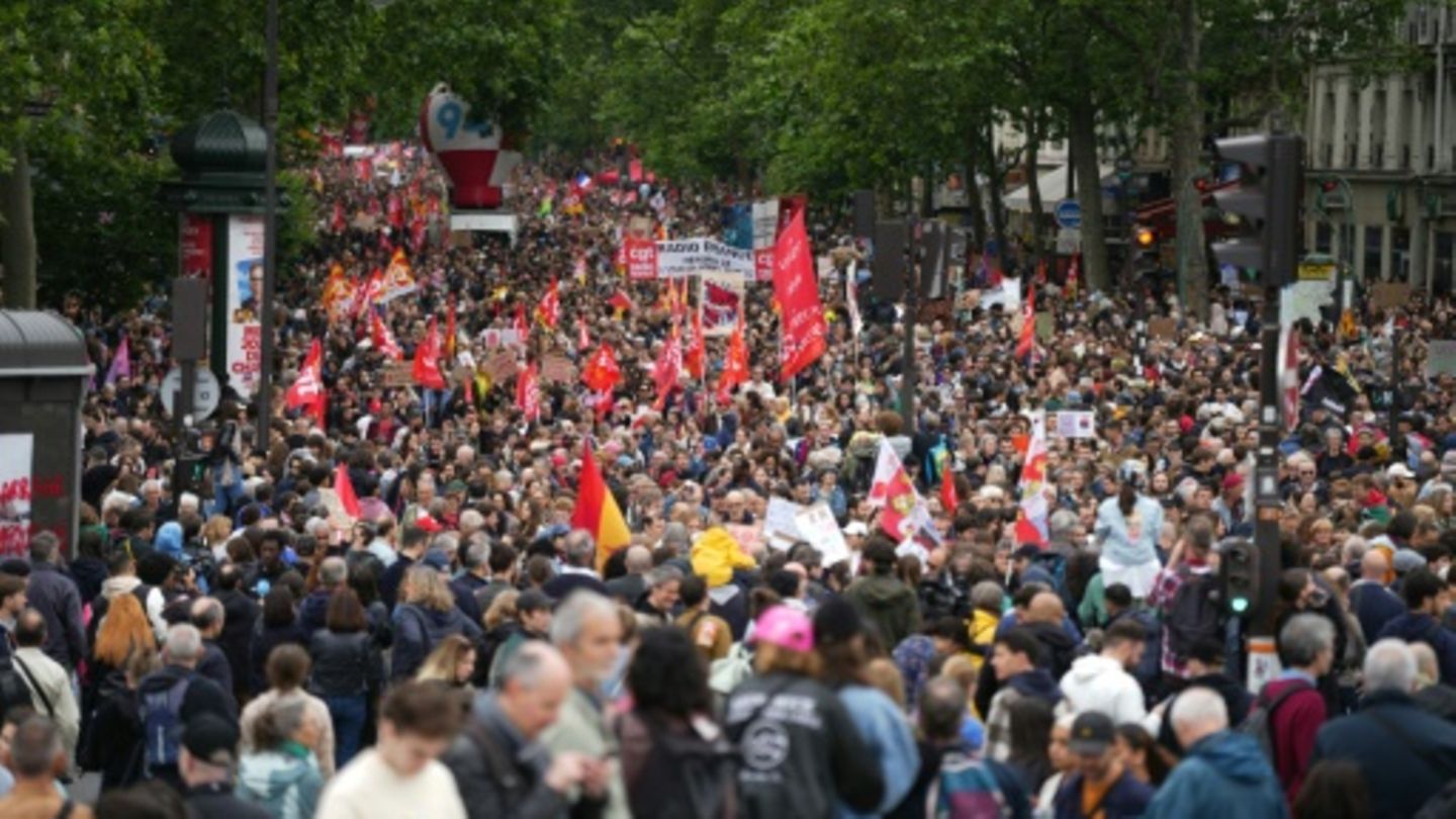 Organisatoren: 640.000 Menschen protestieren in Frankreich gegen den Rechtsruck